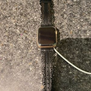 Excellent Condition Apple Watch SE (40mm & GPS)